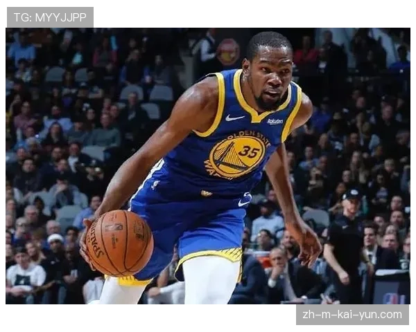 库里确定无缘本赛季评奖 仅出战39场场均27.2分 库里确定无缘本赛季评奖 仅出战39场场均27.2分